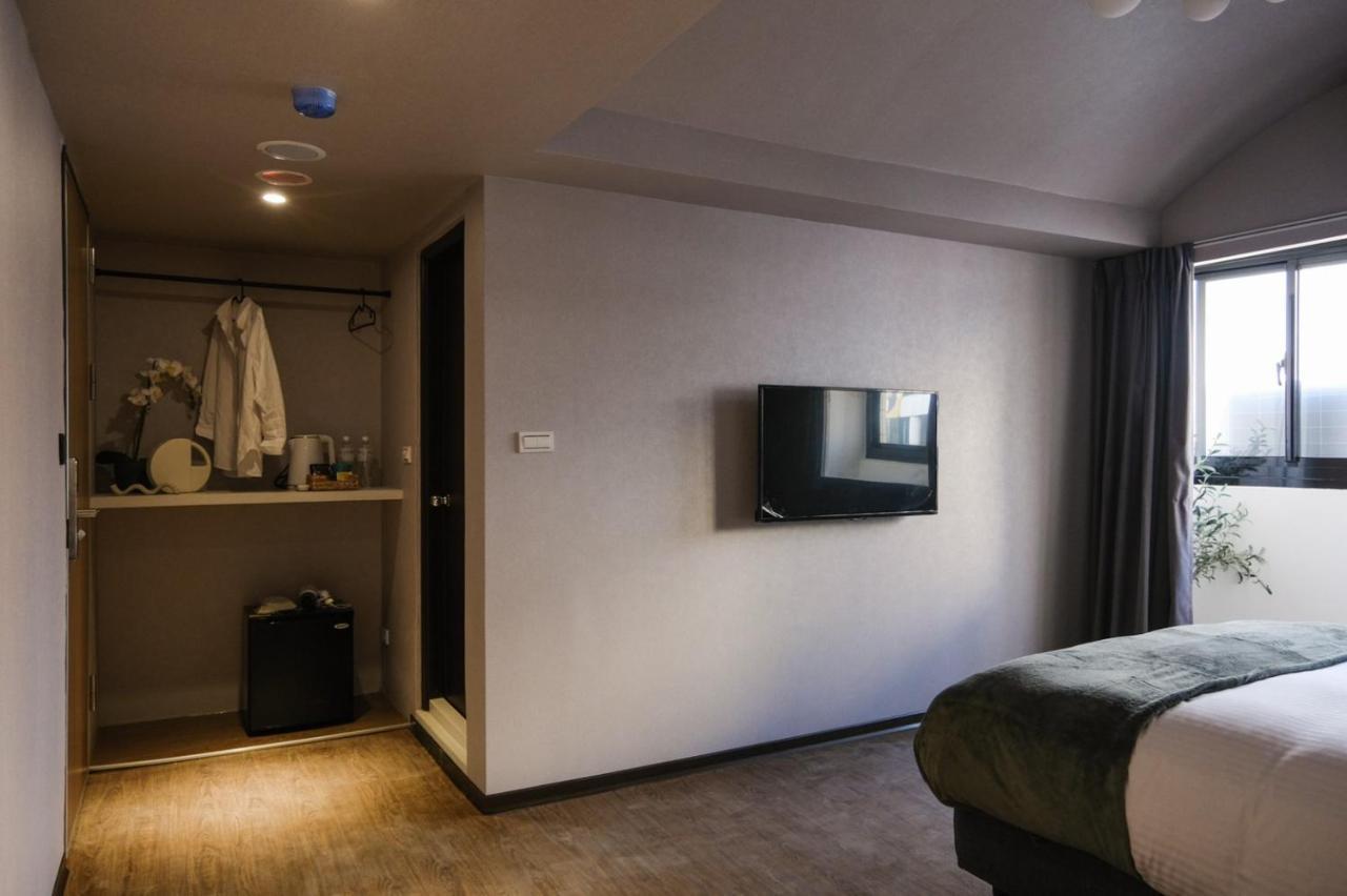 Giant Rich Hotel Тайбей Екстер'єр фото